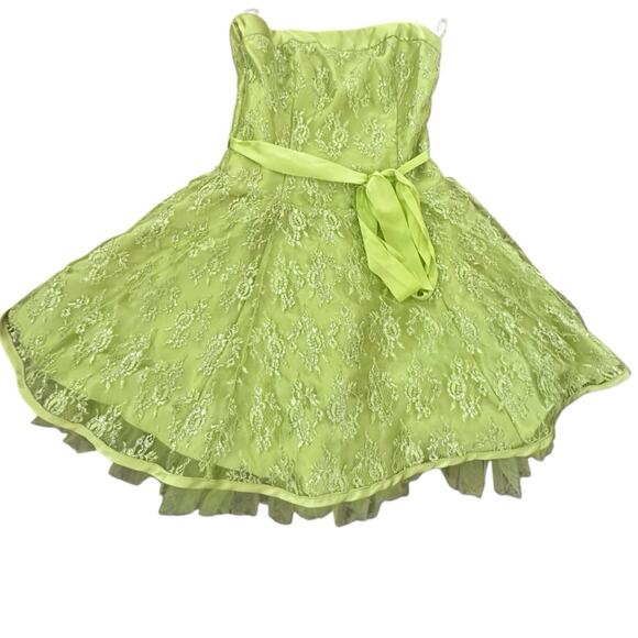 Jessica McClintock Gunne Sax Green Strapless Dress SZ 5 Y2K 90s 80s tulle  lace is available for purchase on au PAY Market - Imported Goods Online  Store Co.Ltd. | au PAY Market -